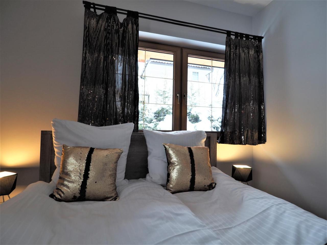 VIP Apartamenty FOLK RESIDENCE Zakopane Bagian luar foto